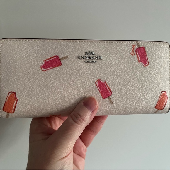 New coach wallet (no tags) popcicle print - Picture 1 of 3